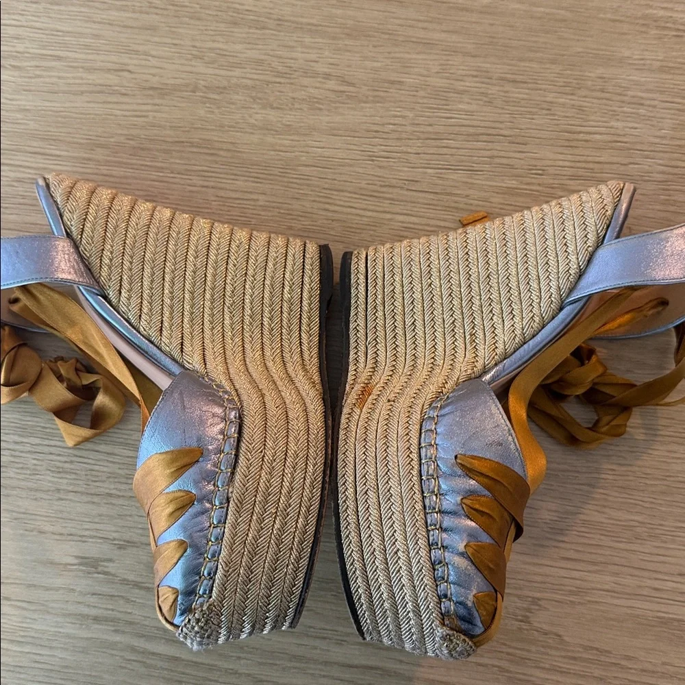 Gucci Gold Wedges - Picture 3 of 7